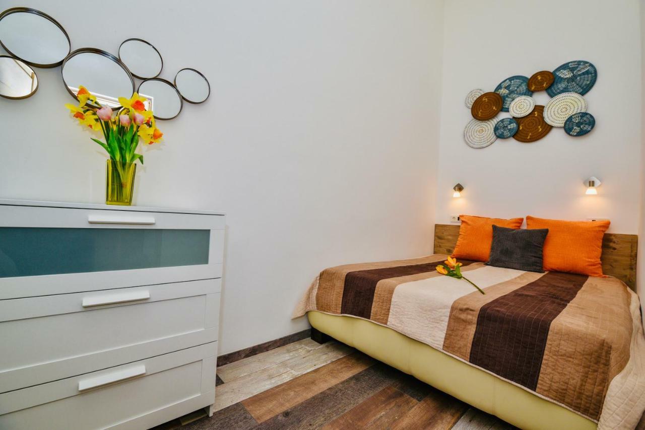 Heart Apartment With Free Private Parking Budapest Exterior foto