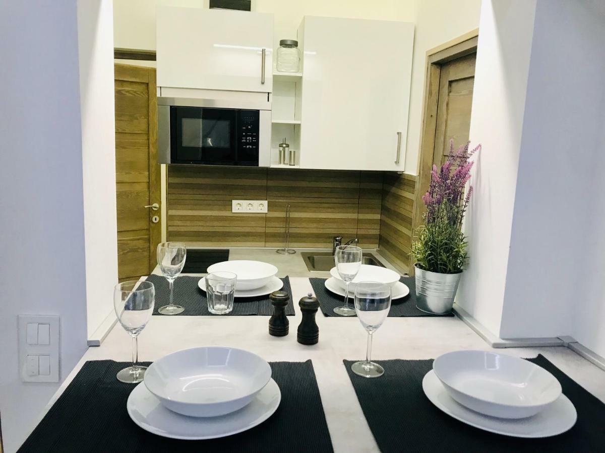 Heart Apartment With Free Private Parking Budapest Exterior foto